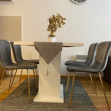 Mladenovic * Zlatibor