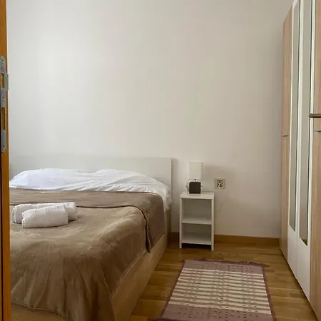 Mladenovic * Zlatibor