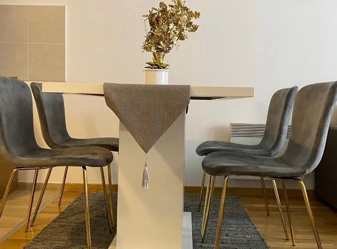 Mladenovic * Zlatibor